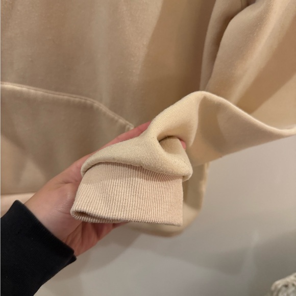 Shein Tan and Pink Love Never Fails Bible Verse Sweatshirt - Picture 4 of 7